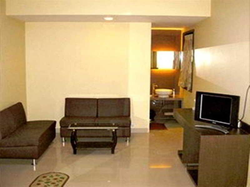 Pooja Heritage Navi Mumbai Exterior photo